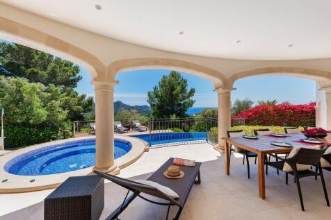 Covered Terrace (1)