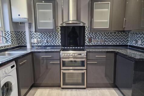 Kitchen x 2.jpg