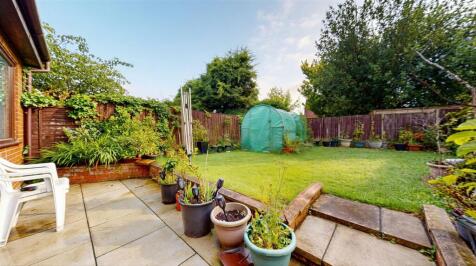 Melrose Avenue Rear Garden