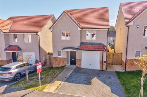 15 Adam Crescent Dundee-18.jpg
