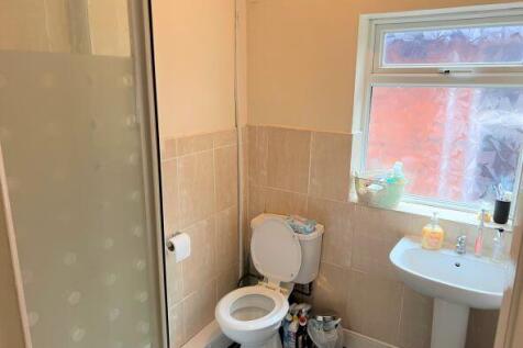 Rolleston Drive, Lenton, Nottingham, NG7 1LA photo 2
