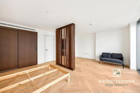 60 12 40 Landmark Square (13).jpg