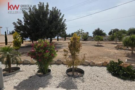 For sale, Akoursos, 