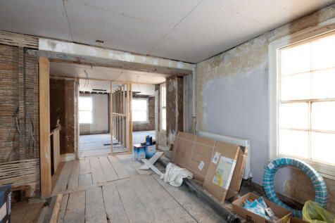 The Green Man, Market Square, Aylesbury HP20 1TW-1