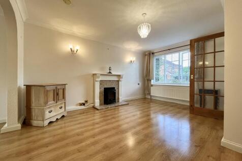 Fitzwilliam Avenue, Hill Head photo 5