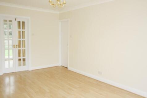 34 Ashgarth Court 003
