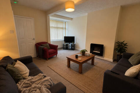 Alcuin Avenue, Tang Hall photo 3