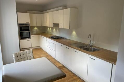 The Parade, Caversfield photo 4
