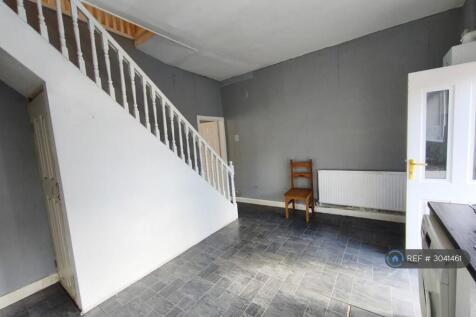 Plodder Lane, Bolton, BL4 photo 4
