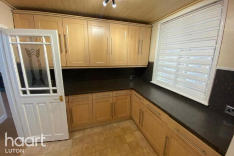 Rutland Crescent, Luton photo 4