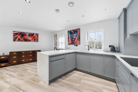 Kitchen/Dining