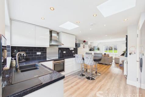 Lounge / Kitchen / Diner