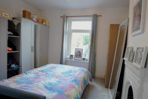 Bedroom 2 Img 3.JPG