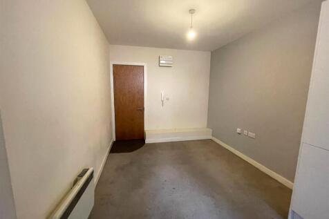 Living Room.jpg