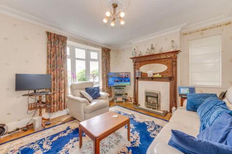 KITCHEN, UTILITY ROOM, DINER AND LIVING ROOM