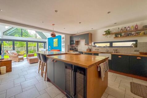 Oswald Hall Cottage - Image-22.jpg