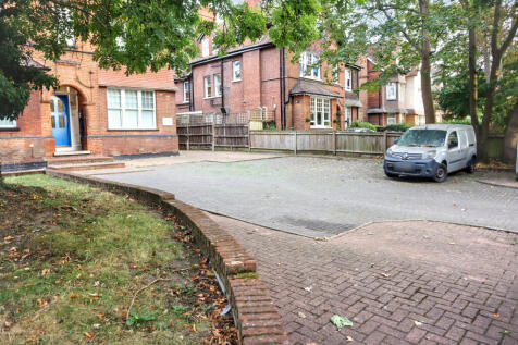 Flat D, 14 Aldrington Road, London SW16 1TH