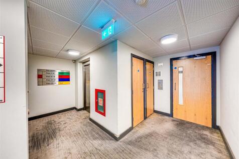 Communal lift