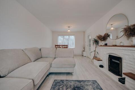 Living/dining room