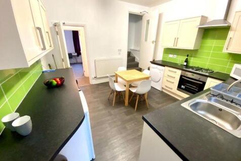 9 Clarke Street, Broomhall photo 3