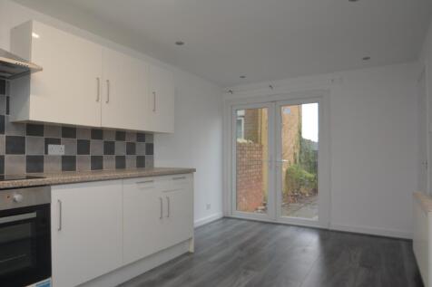 Stonedale, Sutton Hill, Telford, TF7 photo 3