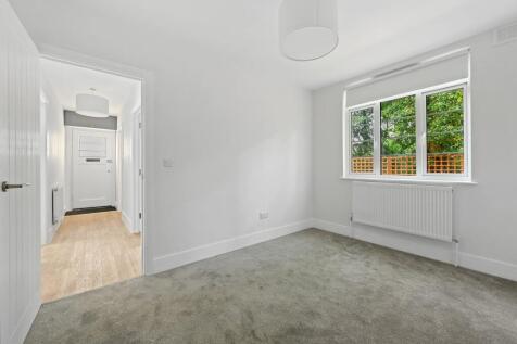 03-800eGCHAM - 14 Nether Close - Bedroom 2 -Ori...