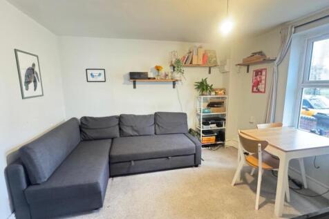 Lounge 1.1.jpeg