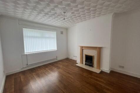Forsythia Close, Gurnos, Merthyr Tydfil photo 4