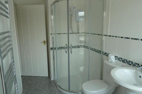 Nursery Gardens, 7 bathroom2.jpg