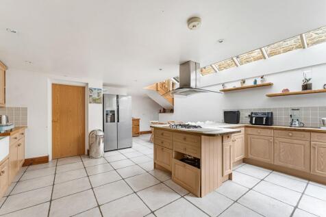 Lower Ground Floor Kitchen/Breakfast/Family Room