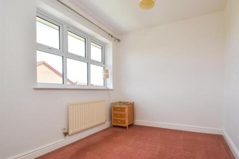 15 Penleigh Gardens - Bed 3.jpg