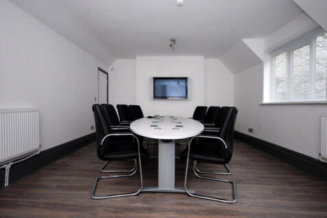 Office to rent Image 3