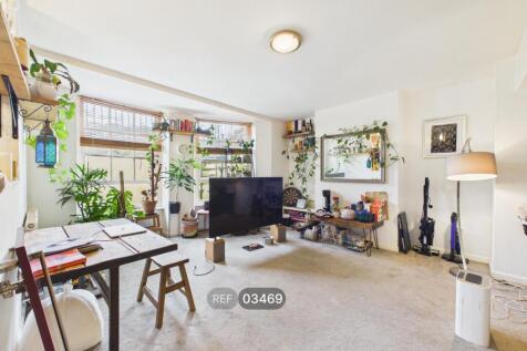 Kitchen/Living area