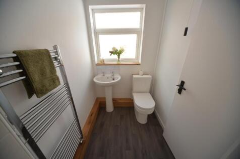 Separate Shower Room.jpg