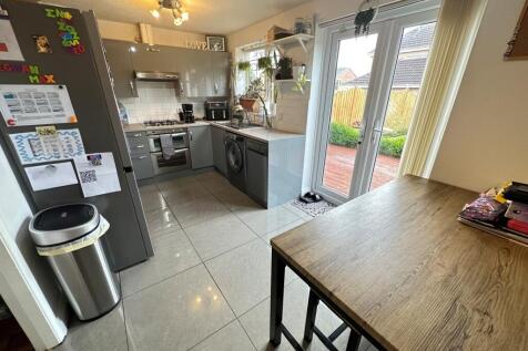Providence Green, Pontefract, West Yorkshire, WF8 photo 4