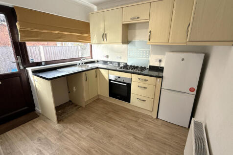 Rydal Avenue, Freckleton, PR4 photo 5
