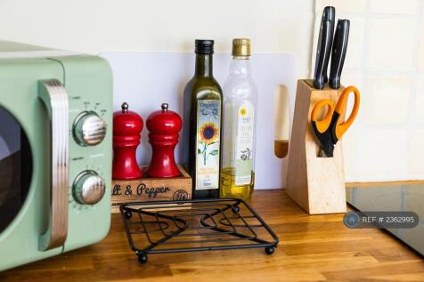Kitchen Amenities