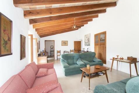 TRADITIONAL MALLORCAN POSSESSION WITH INCREDIBLE VIEWS