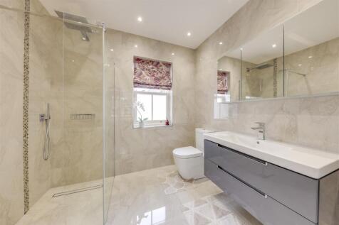 En Suite Shower