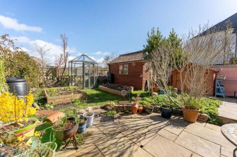 90 High St Yatton BS49 4DW 45.jpg