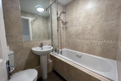Queens Road, Weybridge, Surrey, KT13 photo 5