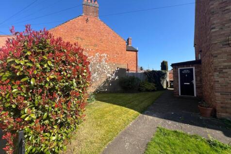 Front/Side Garden