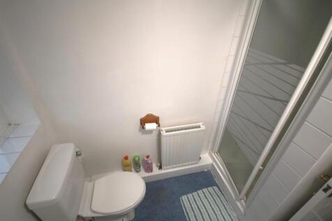 Shower Room b.JPG