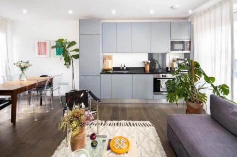 Living Room/Kitchen