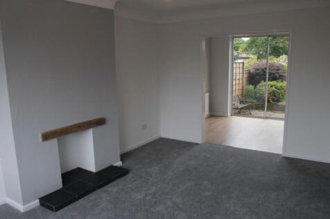 OPEN PLANNED LOUNGE