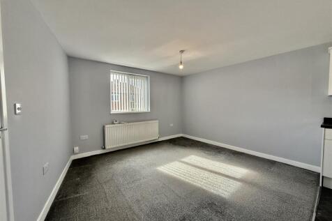 LOUNGE/KITCHEN