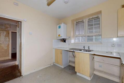 Flat 11 Marden House, Pembury Estate, Hackney, London, E8 1AZ