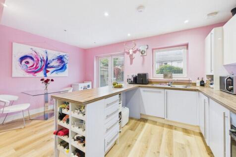 Kitchen &amp; Dining Room