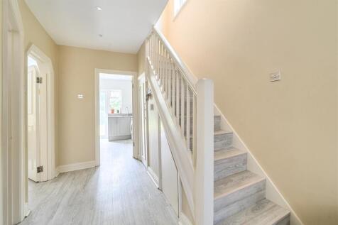 Entrance Hallway.jpg