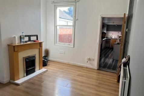 property pics 61 miner street_2.jpg